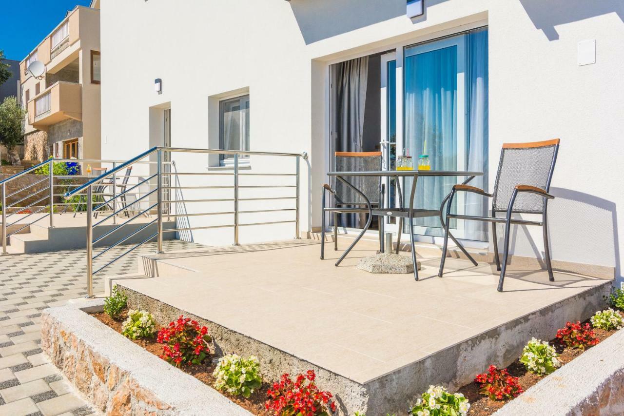 Apartmani Jadranka Starigrad Paklenica Ngoại thất bức ảnh