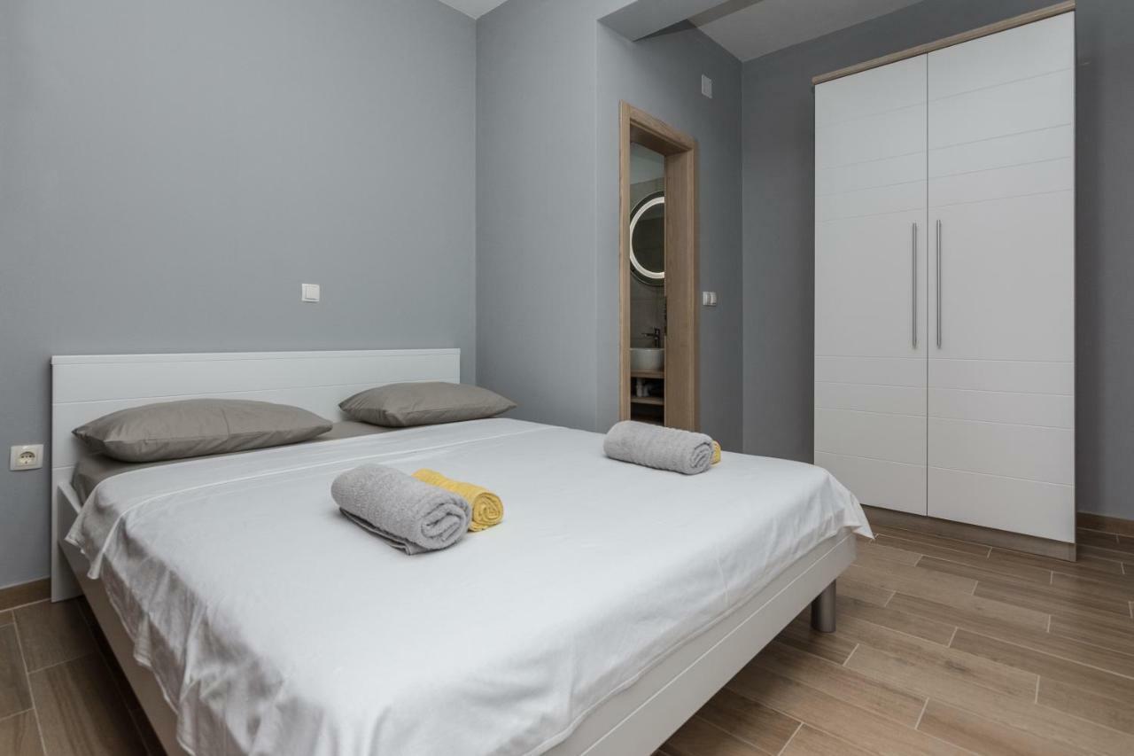 Apartmani Jadranka Starigrad Paklenica Ngoại thất bức ảnh